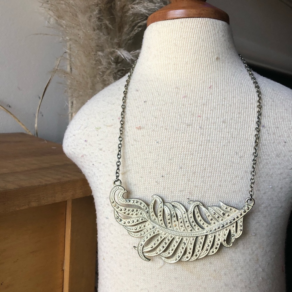 3/$10 Boho Feather Gold/Cream Statement Necklace